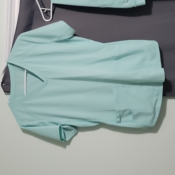 Med Couture Other - Womens scrubs